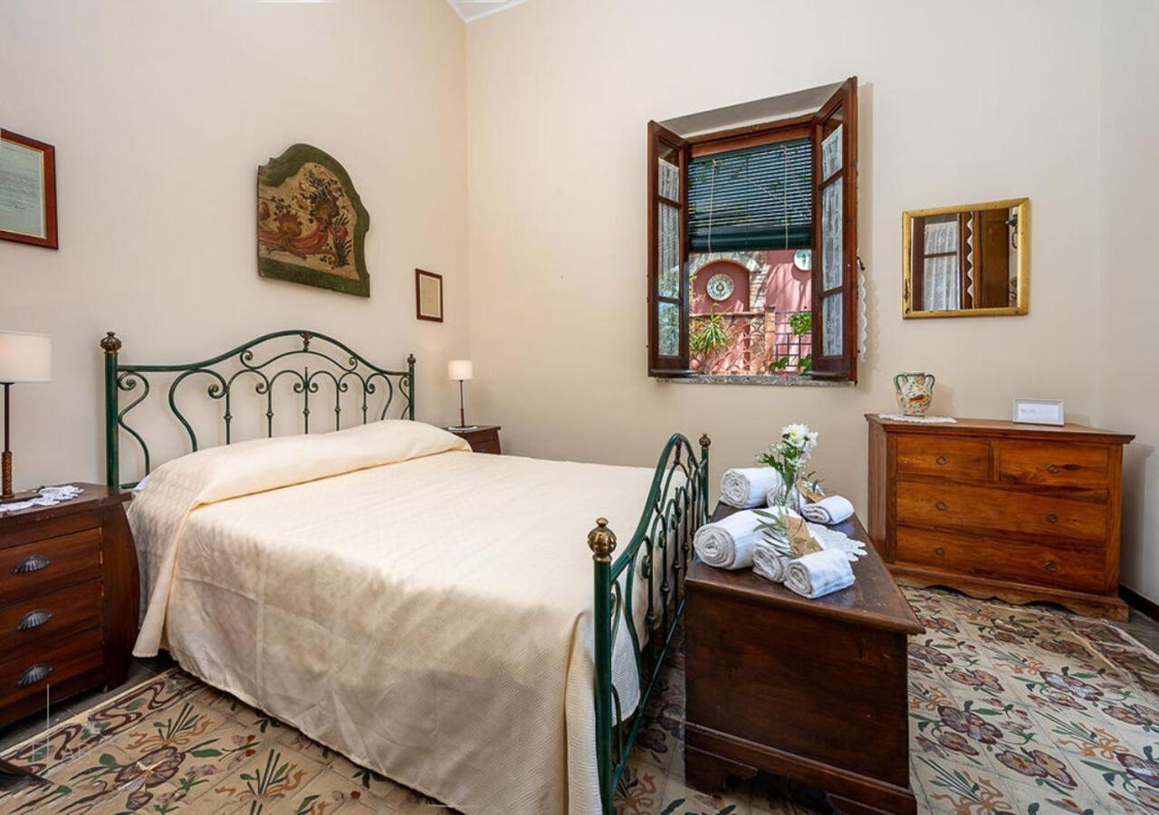 B&B Villa Vittoria Джардіні-Наксос Екстер'єр фото